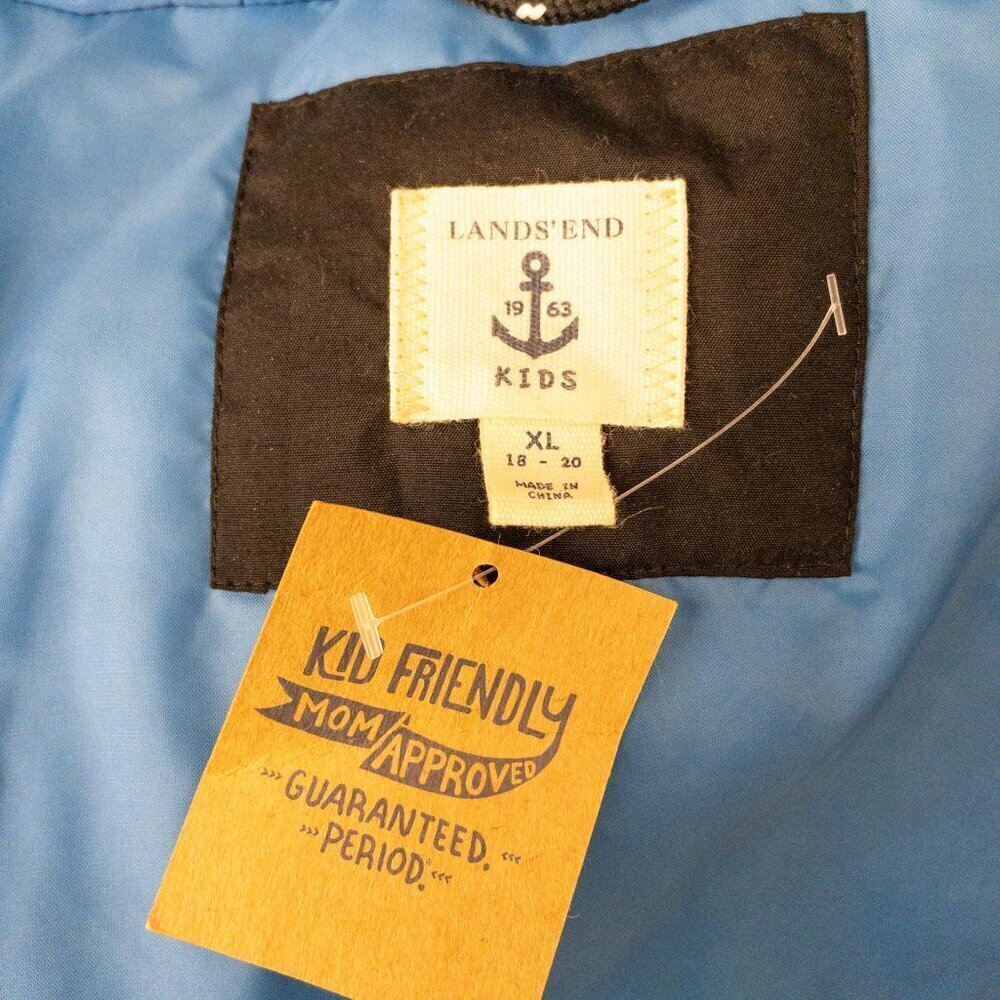 Lands’ End Kids’ Insulated Winter Jacket | Size XL (18–20) | Black & Blue - Picture 6 of 7